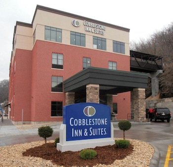 Cobblestone Inn Marquette
