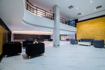 Hotel Grand Dhillon