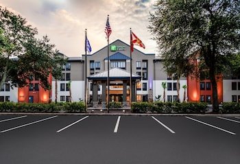 Holiday Inn Express Tampa-Brandon