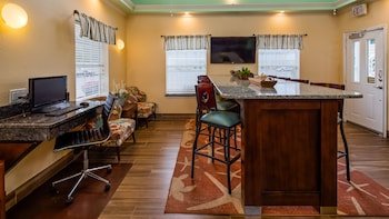 Key West Inn Fairhope