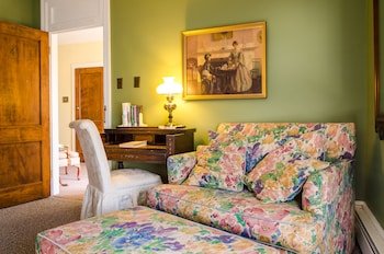 The Carisbrooke Inn