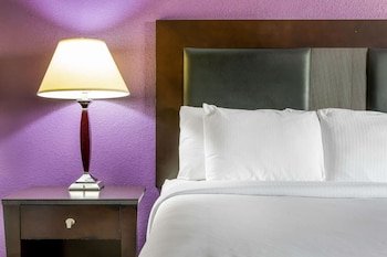 La Quinta Inn & Suites by Wyndham Kyle - Austin South
