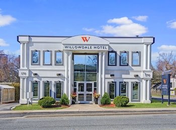 Maryam Hotel North York