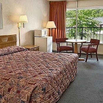 Town and Country Inn Suites Spindale