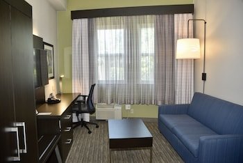 Holiday Inn Express Windsor Sonoma Wine County