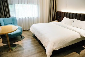 Denise Hotel