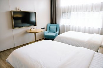 Denise Hotel