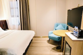 Denise Hotel