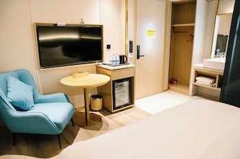 Denise Hotel