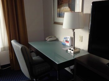 Holiday Inn Express & Suites New Buffalo, MI