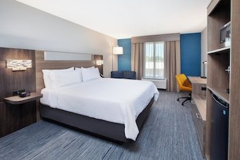 Holiday Inn Express & Suites Turlock - Highway 99