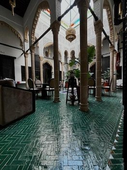 Riad Azahra