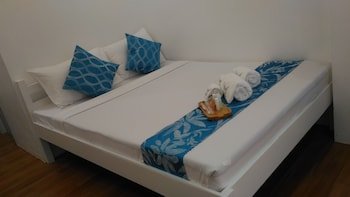 Skylodge Resort