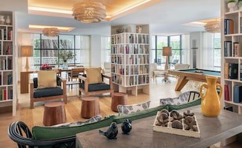 Baker's Cay Resort Key Largo, Curio Collection by Hilton