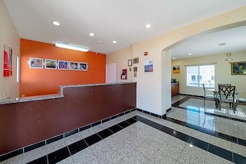 Motel 6 Rhome
