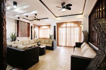 Coron Bancuang Mansion