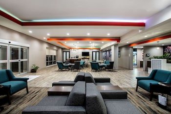 La Quinta Inn & Suites by Wyndham Pittsburg