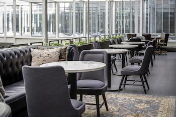 The Marquette Hotel, Curio Collection by Hilton