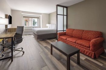 Days Inn by Wyndham Jackson Downtown