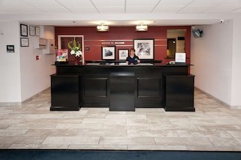 Hampton Inn & Suites McComb