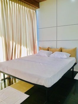 Tramonto Lagoon Resort
