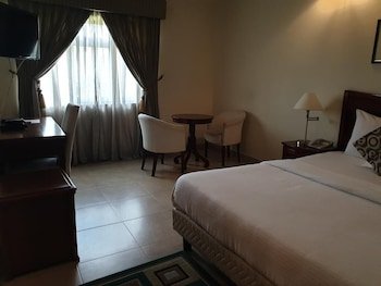 Newton Hotel