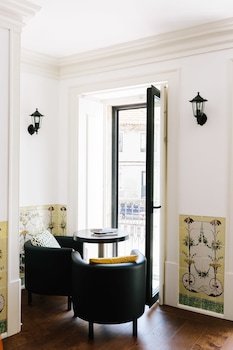 Lisbon South Hostel