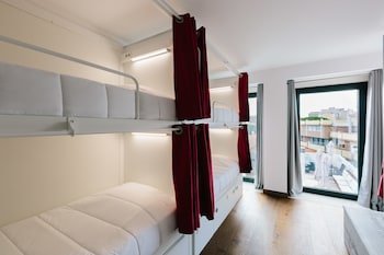 Lisbon South Hostel