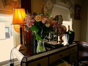 The White Hart Guest House