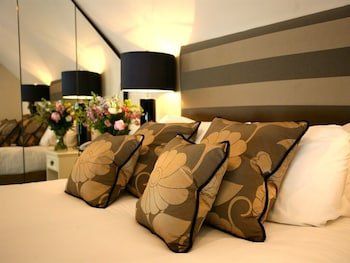 The White Hart Guest House
