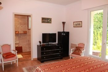 La Villa Topi