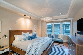 Auberge Residences At Element 52