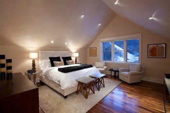 Auberge Residences At Element 52