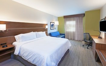 Holiday Inn Express & Suites Lenexa Overland Park Area