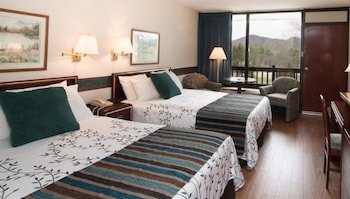 Highland Manor Inn and Conference Center