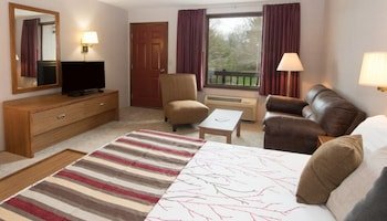 Highland Manor Inn and Conference Center