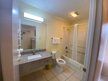 Key West Inn Cookeville