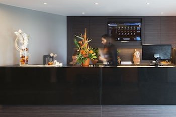 Orange Hotel