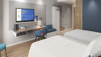Holiday Inn Express Dalian Golden Pebble Beach An IHG Hotel