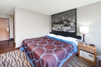 Super 8 by Wyndham West Plains