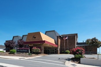The Hawthorne Inn & Conference Center