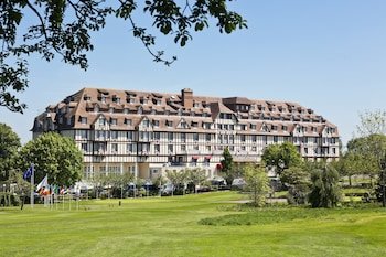 Hôtel Barrière L'Hôtel du Golf Deauville