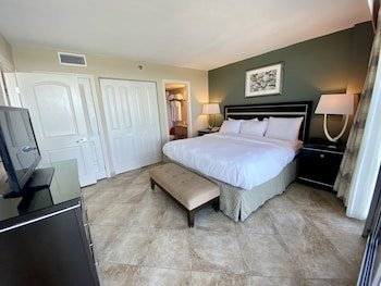 Radisson Suite Oceanfront