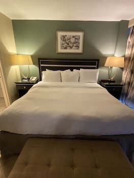 Radisson Suite Oceanfront