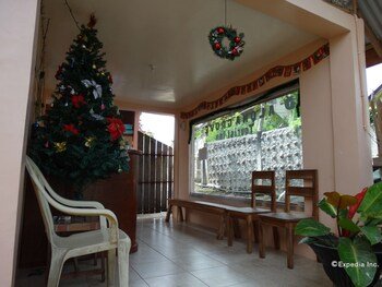 Alona Grove Tourist Inn
