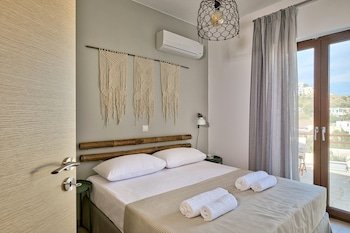 Syra Suites