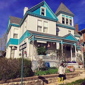 Hannibal Garden House Bed and Breakfast
