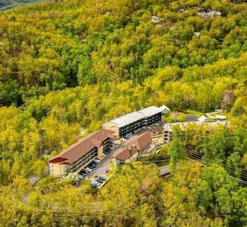 Laurel Point Resort