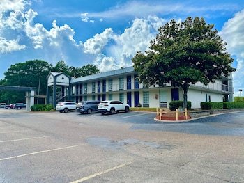 Motel 6 West Monroe LA