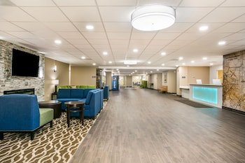 Aspire Hotel and Suites